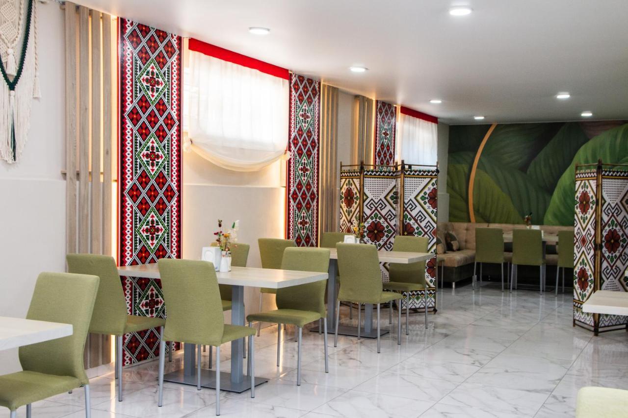 Гостинний Двір "Марія" Hotel Kropîvnîțkîi Exterior foto